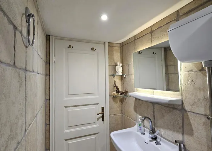 فيلة Boneti Kavalleraina